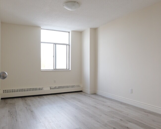 Photo - Tiffany Hill Apartments