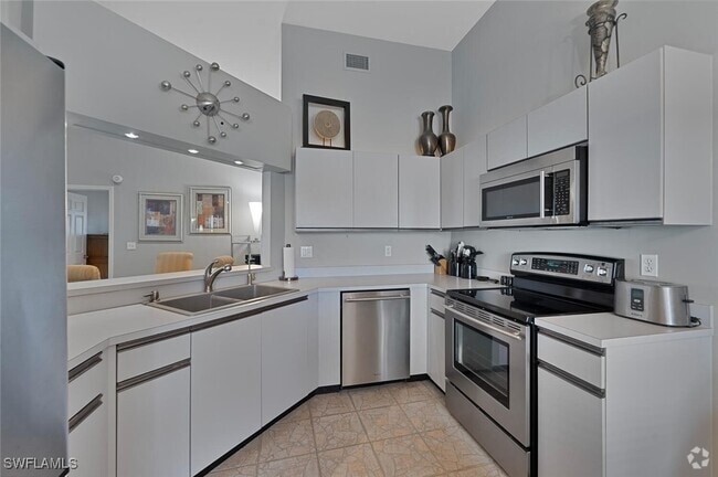 Building Photo - 583 Beachwalk Cir Unit Q-204 Rental