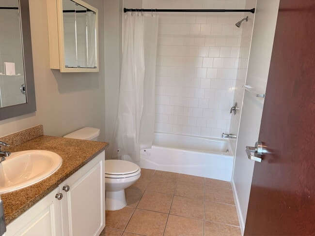 Photo - 210 Farmington Ave Unit 405