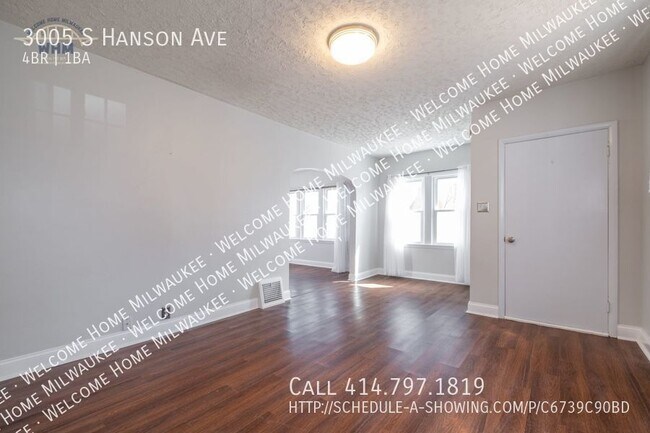 Photo - Unique 4 Bedroom Single-Family home in Bay...