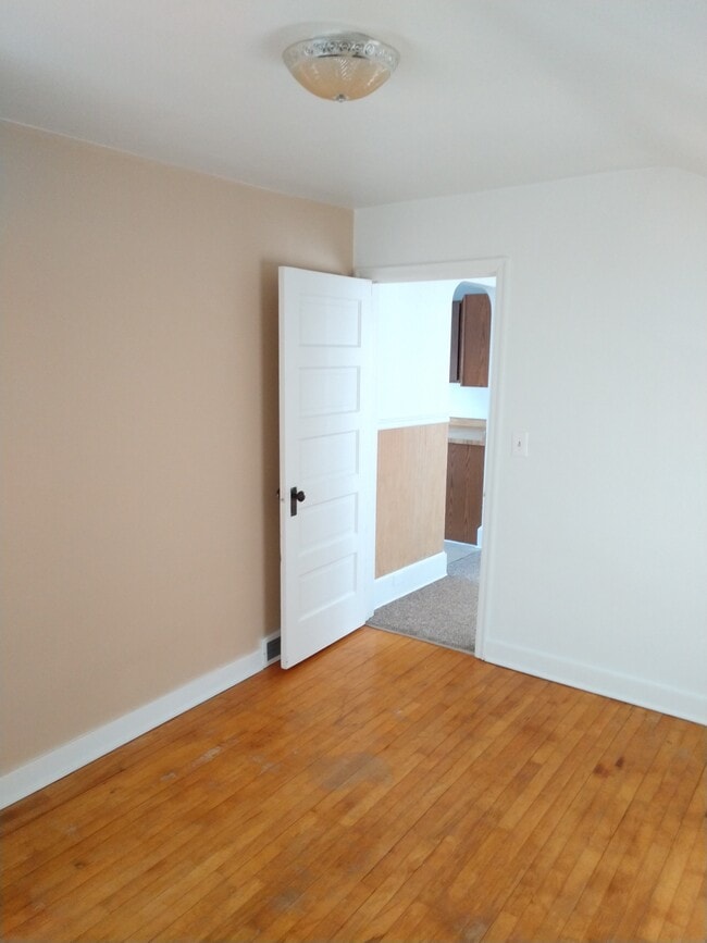 Photo - 408 N Albany St