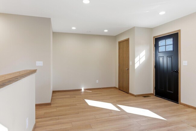 Photo - 313 E Martin St Unidad # 1