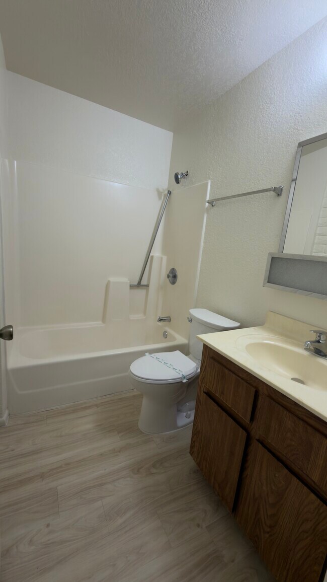 Photo - Mountain View Apartments