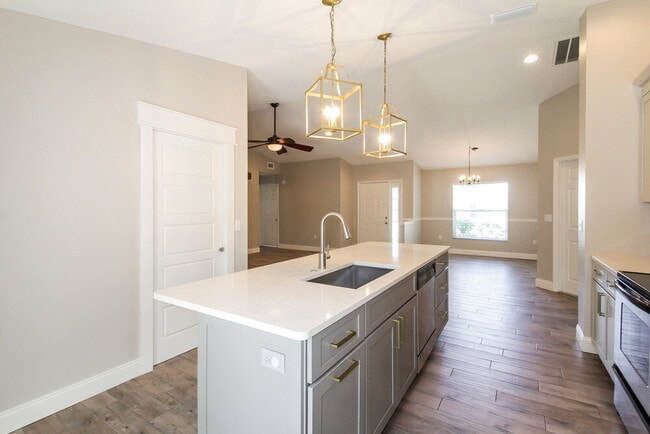 Photo - 4212 1st Ave NE