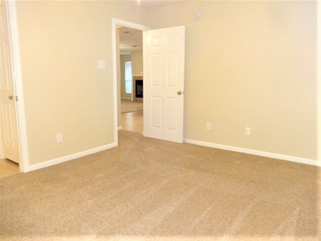 Photo - 2207 Shady Pine Dr