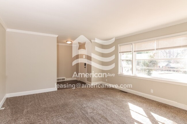 Photo - 717 Ridgecrest Rd