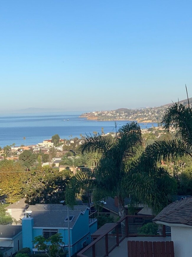 Building Photo - OCEAN VIEW Home for Rent! Please contact W...