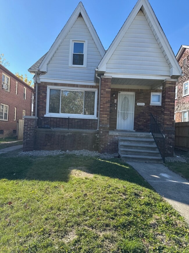 Photo - 5075 Somerset Ave