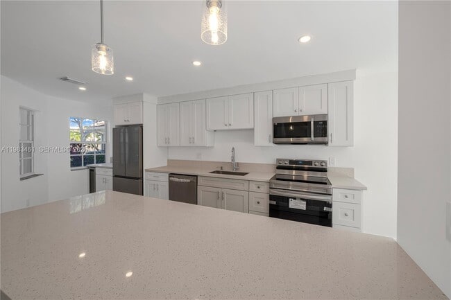 Photo - 13914 SW 101st Ln