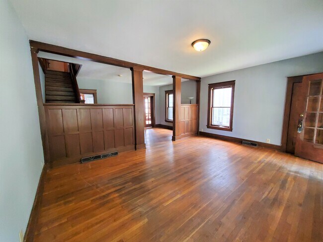 Photo - 809 W Wayne St