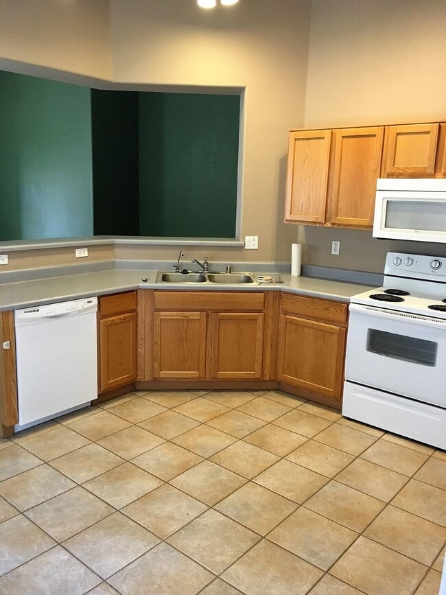 Photo - 3119 N 130th Ln