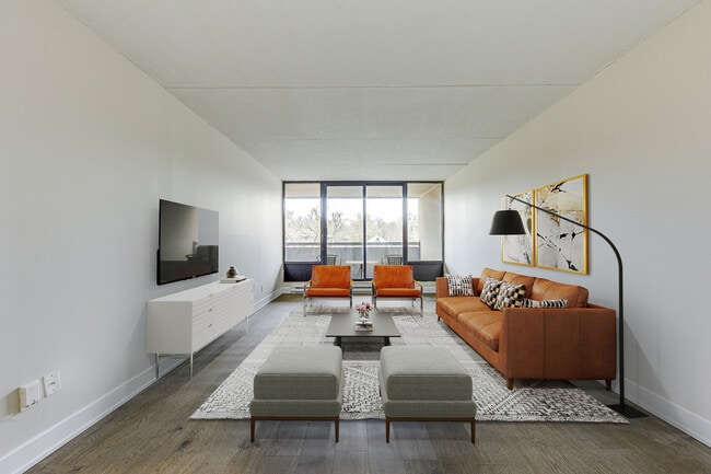 Building Photo - Phoenix Mill Apartments