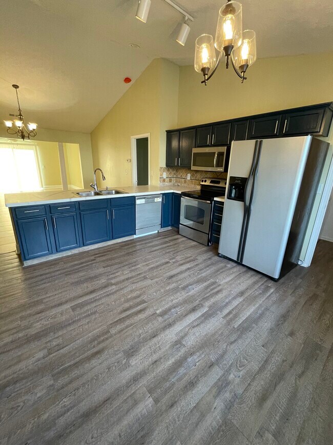 Photo - 136 Centennial Cir