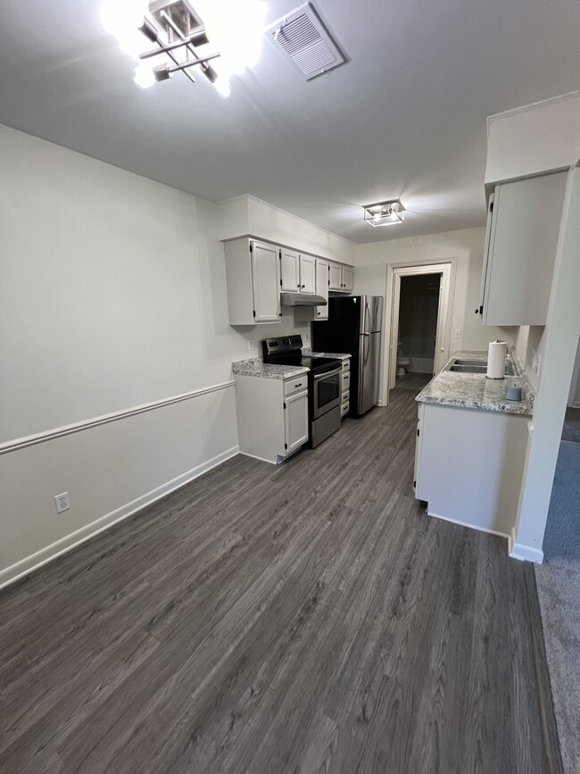 Photo - 6165 Innkeepers Ct