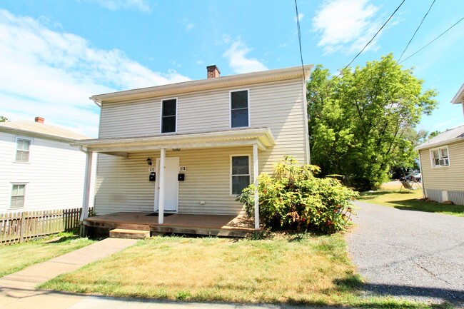 Photo - 270 W Bruce St