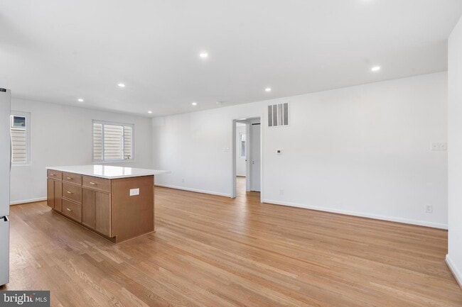 Photo - 618 19th St S Unit B