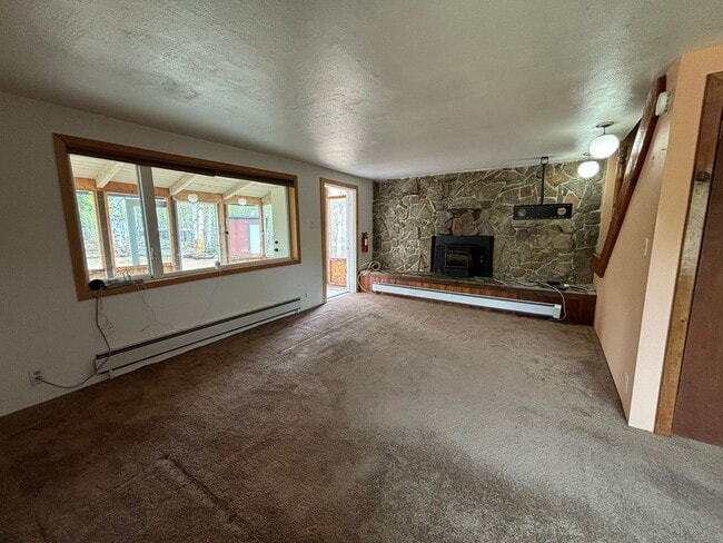 Photo - 2000 Steese Hwy Unit 1