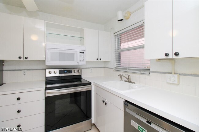Photo - 175 Turtle Lake Ct Unit 111