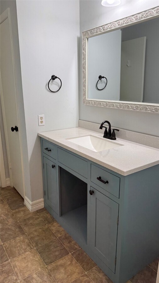 Photo - 5818 Culross Cl