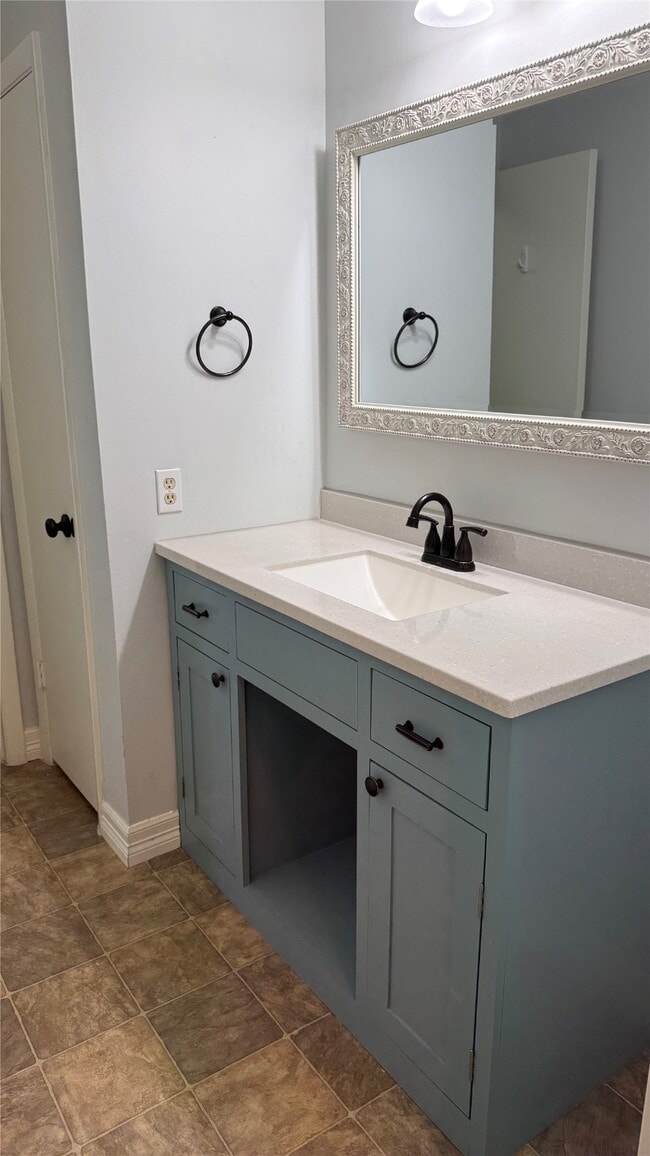 Building Photo - 5818 Culross Cl