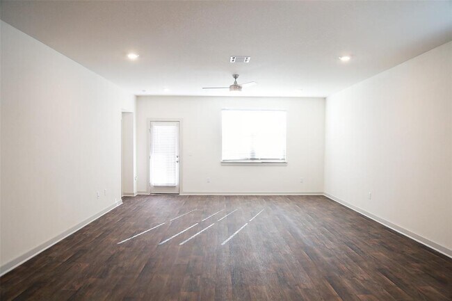 Photo - 3113 Bragg Pl