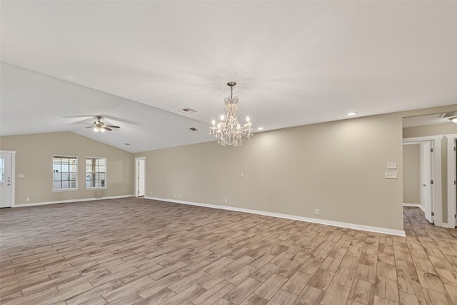 Photo - 15423 S Brentwood St