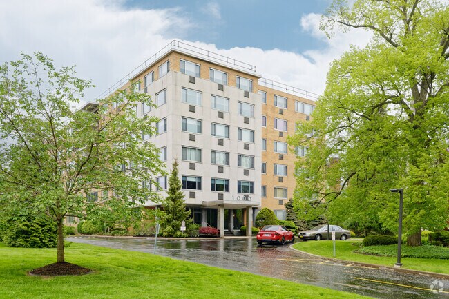 Photo - Scarborough House Condominium