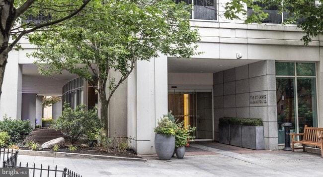 Photo - 202 W Washington Square Unit 2403