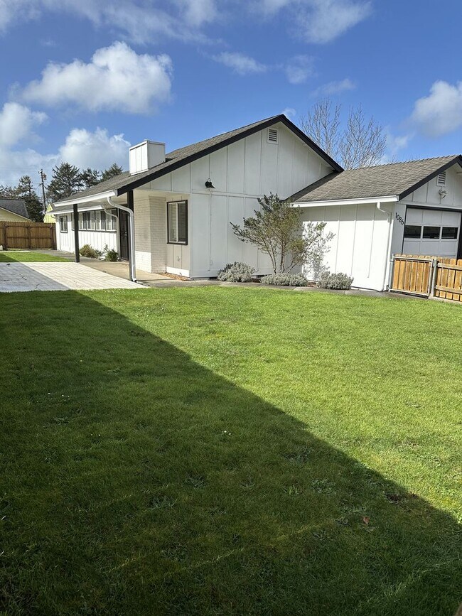 Photo - 4 Bed 1.5 Bath House