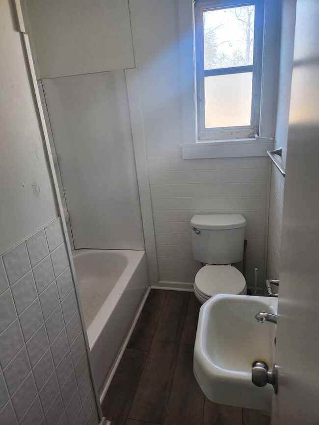 Photo - Comfortable 2-Bedroom Duplex Near Downtown Greenville