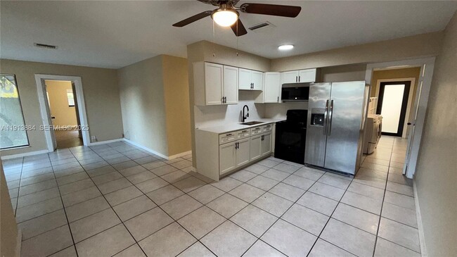 Photo - 6625 SW 49th St Unit #2-W