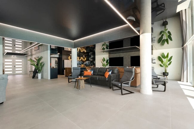 Photo - 8743 Thomas Dr Unidad FL15-ID1354912P