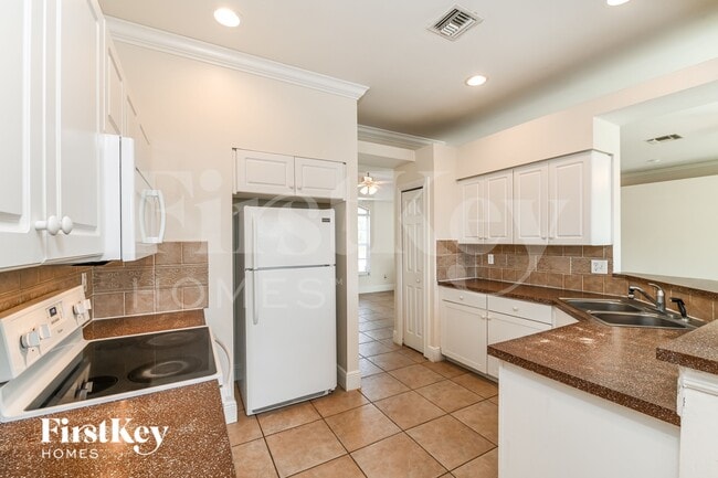 Photo - 2429 Mae Ave S