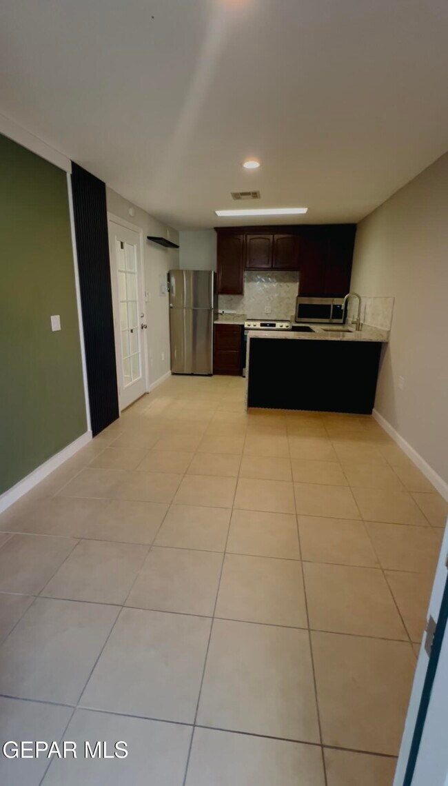 Photo - 3115 Hamilton Ave