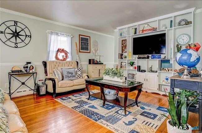 Photo - 127 Englewood Ave