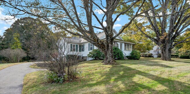 Photo - 69 Westledge Rd