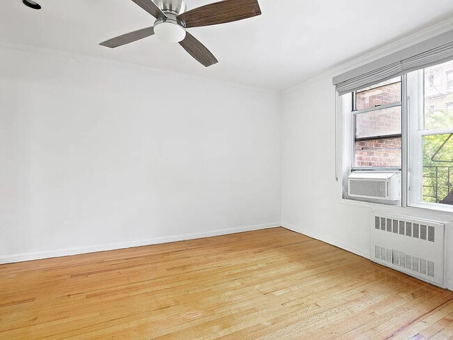 Photo - 302 E 88th St Unit 3F