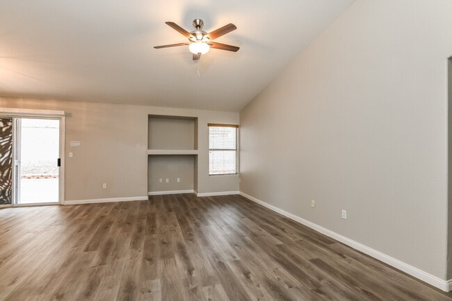 Photo - 1113 Nordyke Ave