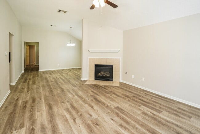 Photo - 16924 Tableland Trail