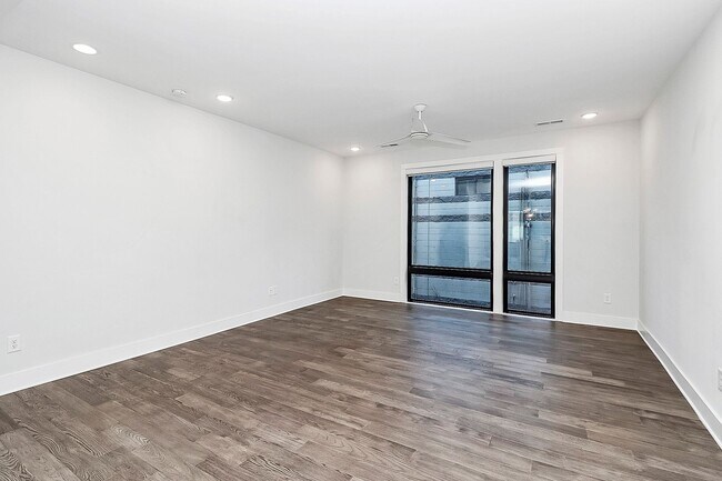 Photo - 1214 Minter Pl