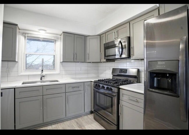 Photo - 4628 Johnson St NE Unit 1
