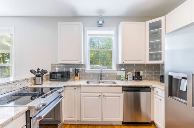 Photo - 174 Woodland Dr