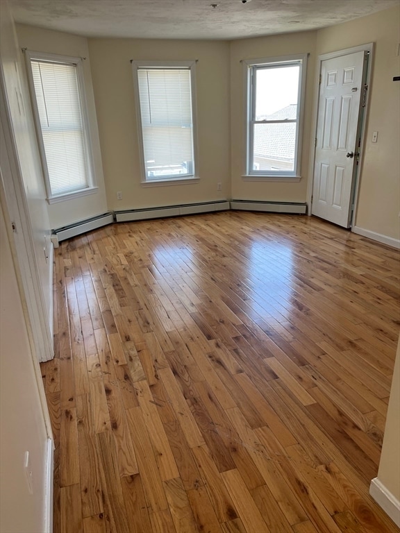 Building Photo - 61 Tecumseh St Unit 3