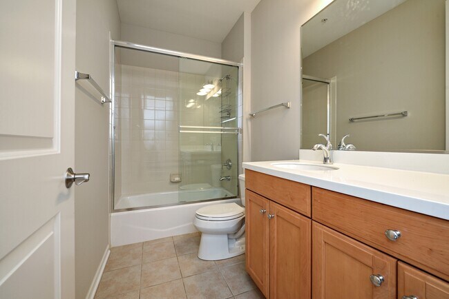 Photo - 850 Village Center Dr Unidad 416