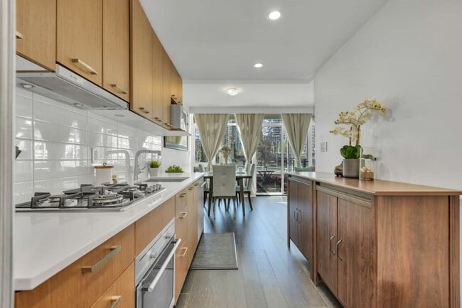 Photo - 1372 Seymour St Unit SI ID1051764P