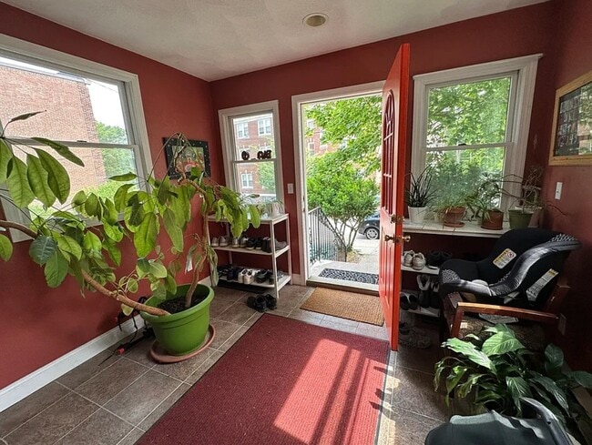 Photo - 124 Bynner St Unidad #1