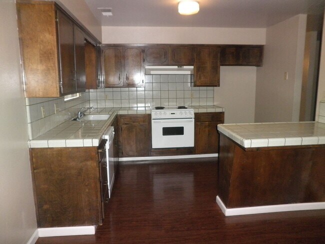 Photo - 1114 N Gem St Unit 1114 Gem