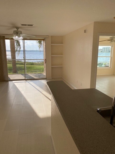 Photo - 7618 Pissarro Dr Unidad 104