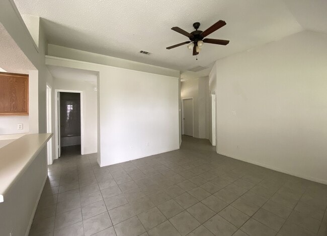 Photo - 2707 Starling Dr
