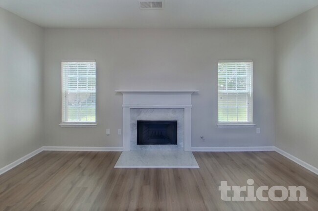 552 Howell Dr